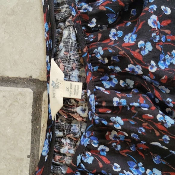 Flower Print Top - Picture 4 of 4